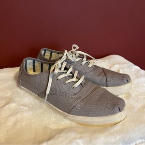 TOMS women’s gray sneakers, shoes size 7